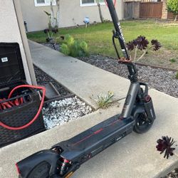*Like New* Ninebot MAX G3 E Segway Electric Scooter