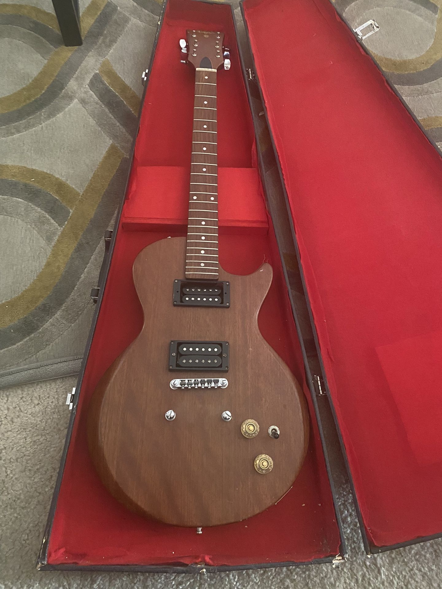 Lotus Guitar