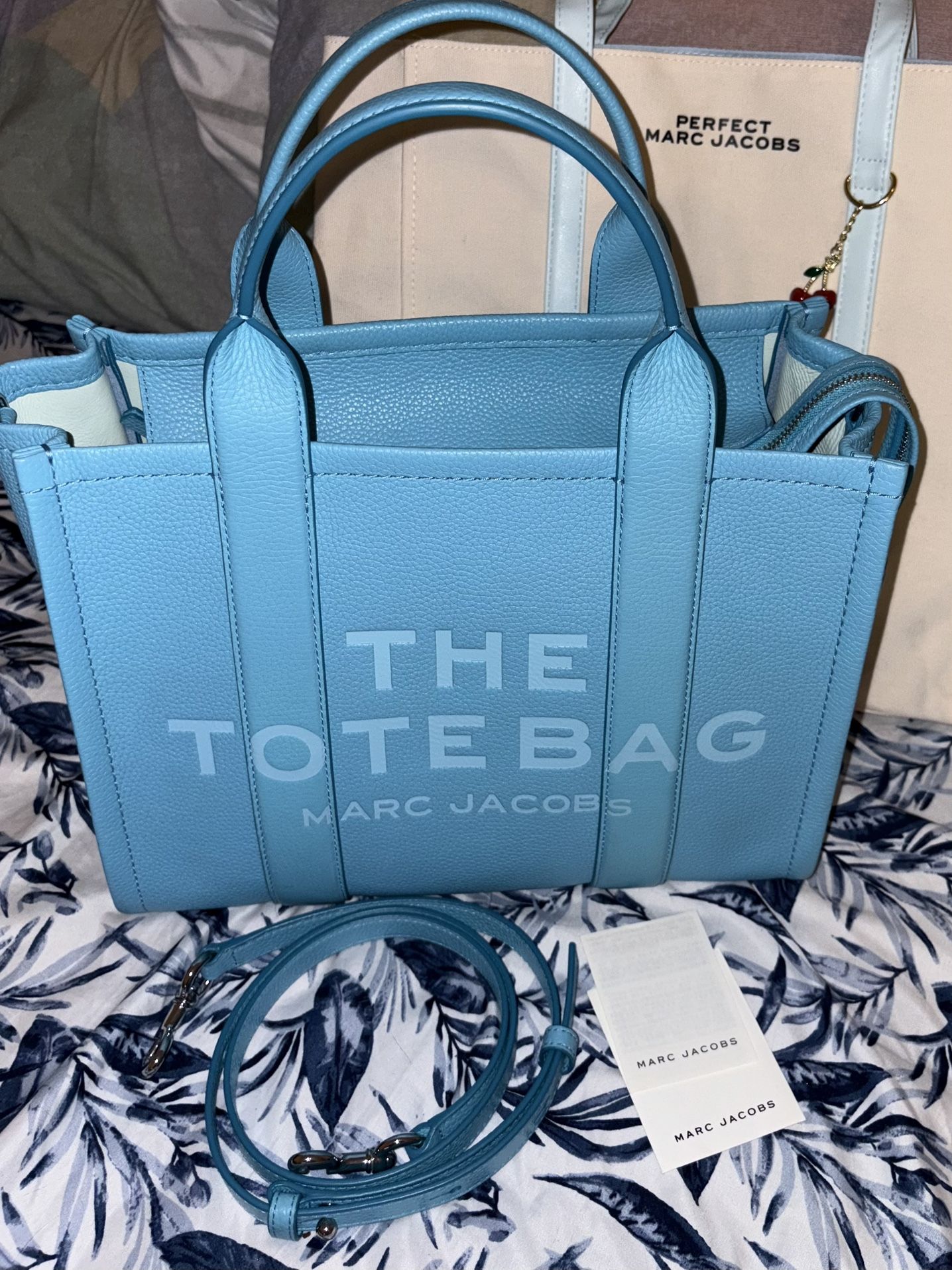 Marc Jacobs The Tote Bag Leather Crossbody Bag