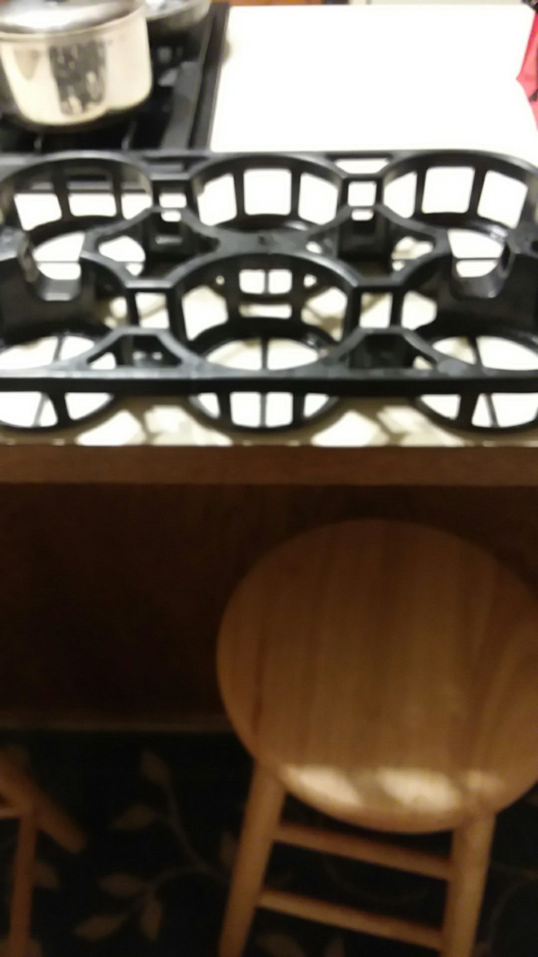 Pot carrying trays