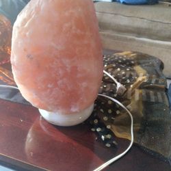 Salt Rock Lamp 