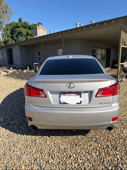 2012 Lexus is250