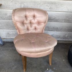 Vintage Pink Tufted Chair - Needs TLC