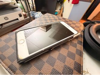 iPhone 7 Plus - Unlocked Gold
