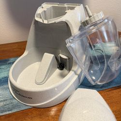 PetSafe Drinkwell Platinum Pet Fountain 