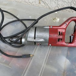 Milwaukee Heavy Duty Drill For 30.00 CASH ONLY PICK UP ONLY ALL SALES FINAL