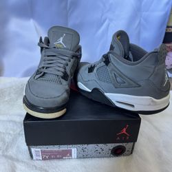 Jordan 4 Retro 