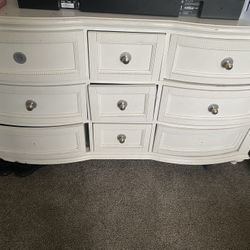 Bedroom Dresser 