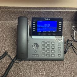 Yealink T74W IP Phone Corded/Cordless Bluetooth Wi-Fi 10 Black