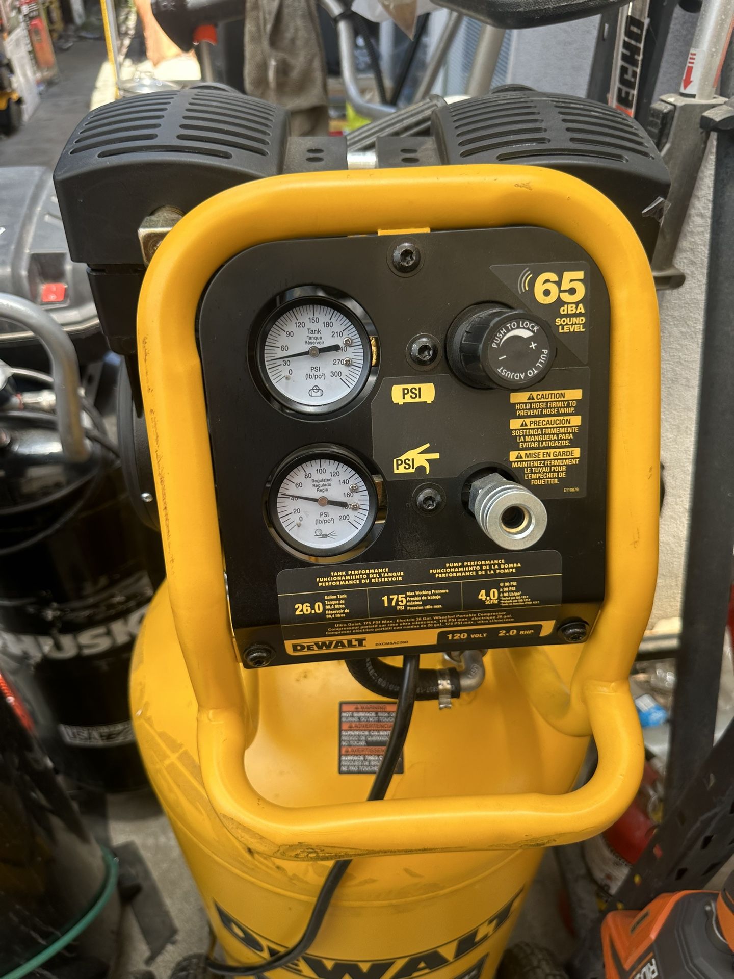 Compresor Dewalt 26 Gal
