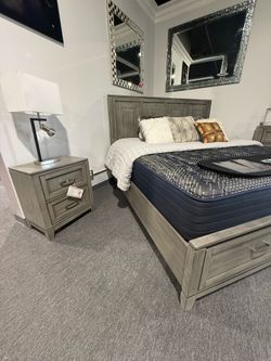 4 PC KING BEDROOM SET