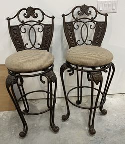 Stool With Metal Frame 