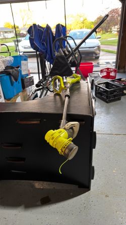 Weed wacker Ryobi