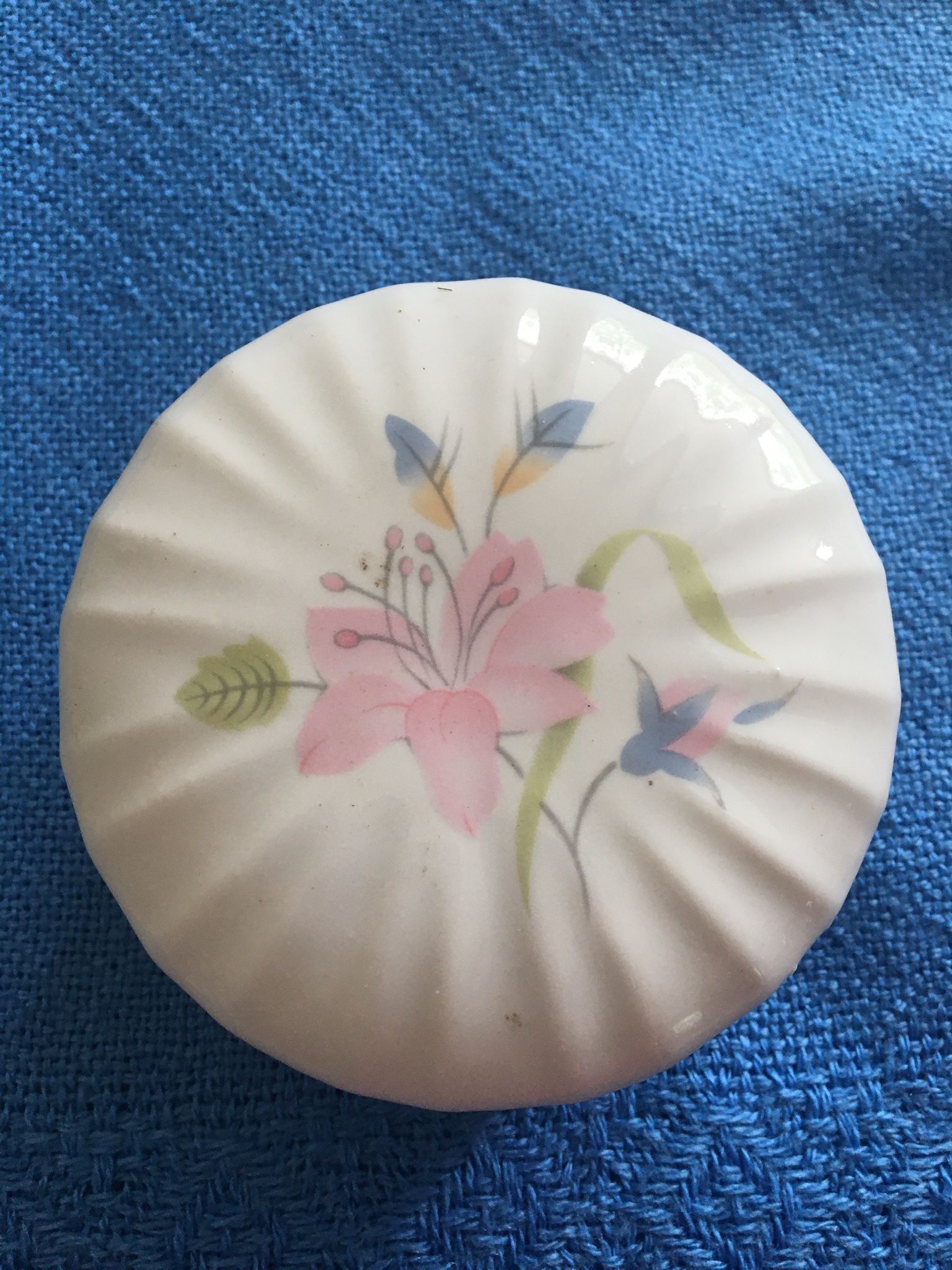 Small Round Trinket / Jewelry Container