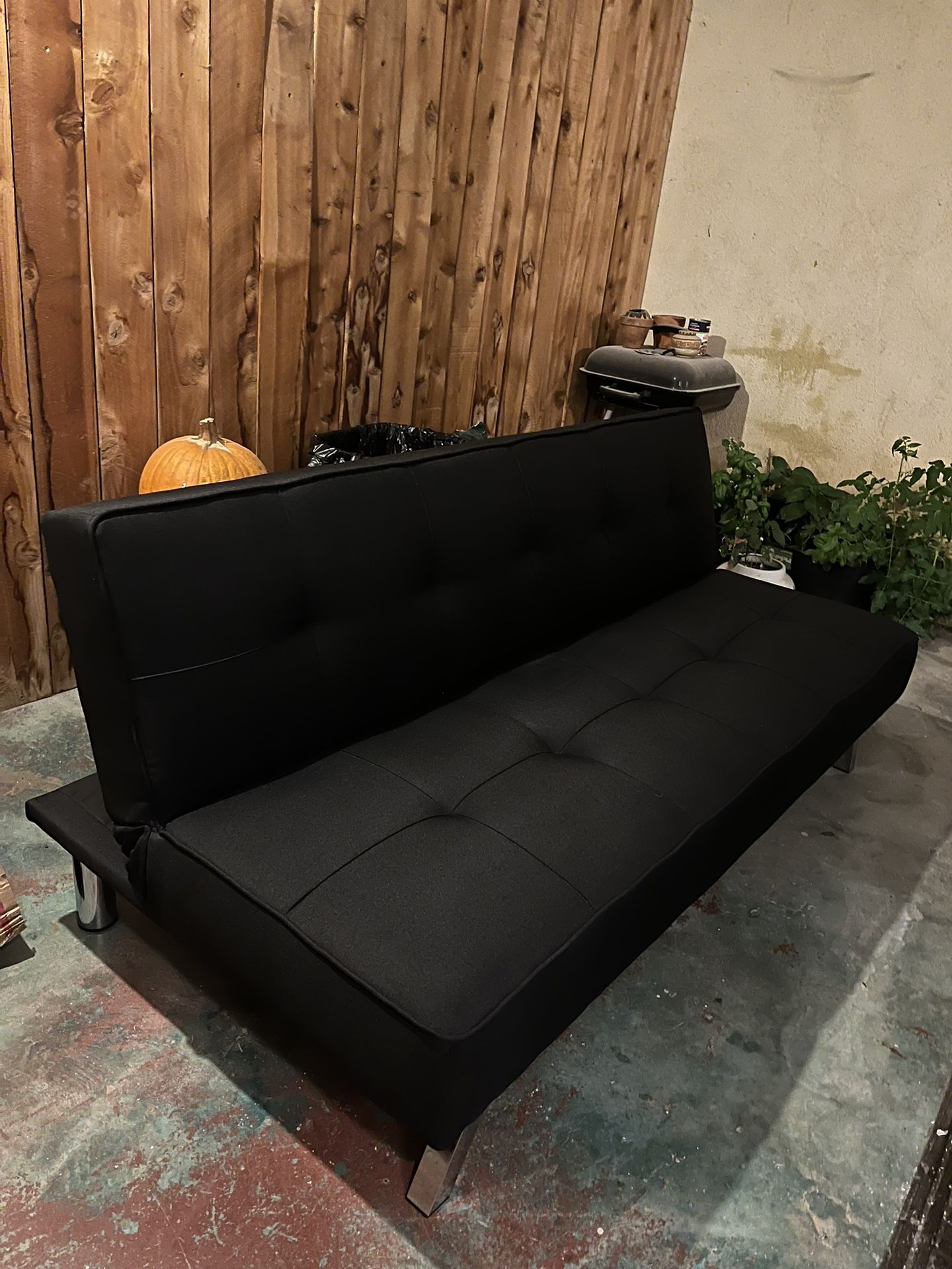 Black Futon 