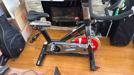 Sunny Health & Fitness Indoor Cycling Bike – 49 lb Flywheel, Belt Drive