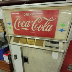 COCA-Cola Vintage MACHINE