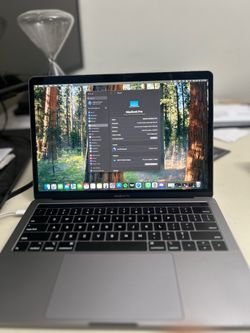 2019 Apple MacBook Pro 13” | Quad-Core i5 | 8GB RAM | 128GB SSD | Touch Bar