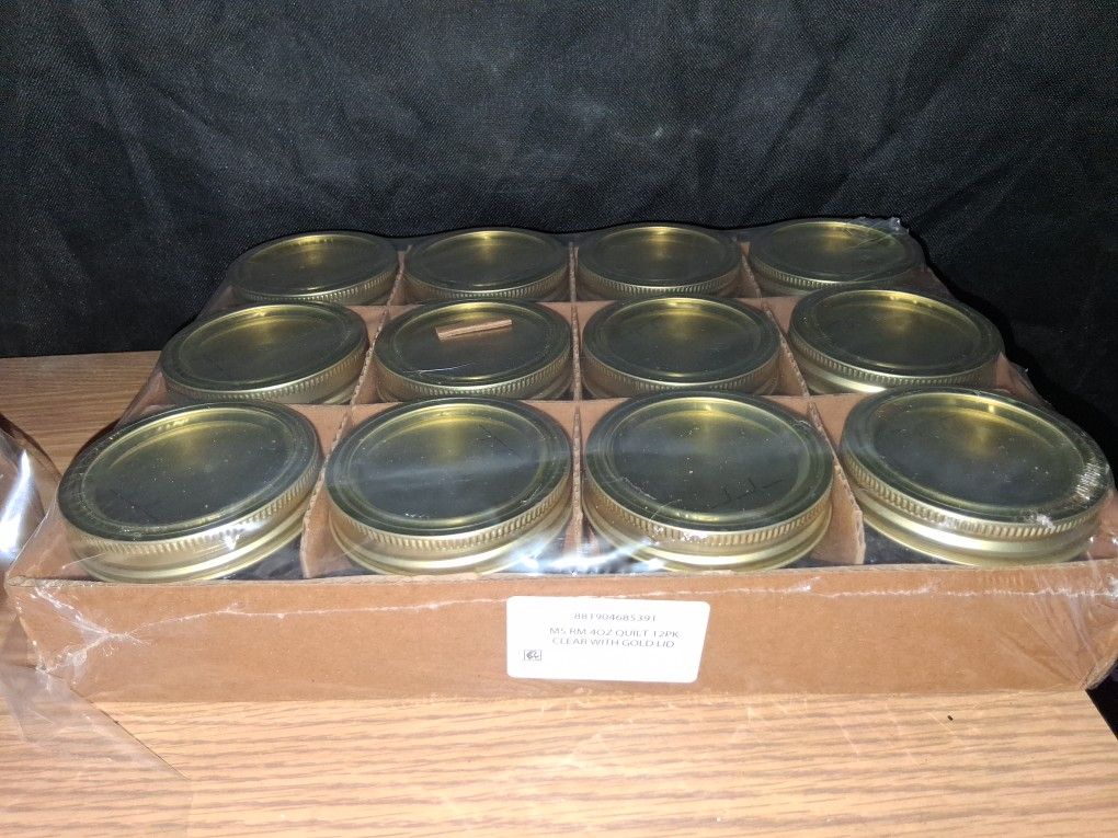 4oz Jars With Lots Lids