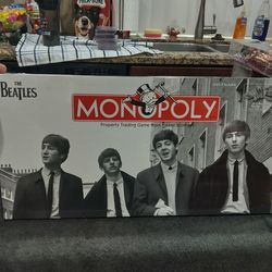 2008 BRAND NEW BEATLES MONOPOLY BOARD GAME. NEVER OPENED.