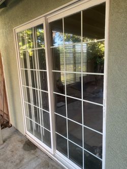 Sliding door