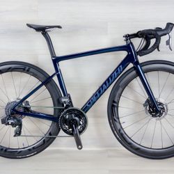 Specialized Tarmac PRO Size -  52, Full carbon road bike, Sram Force AXS, Roval CL50 carbon wheels  