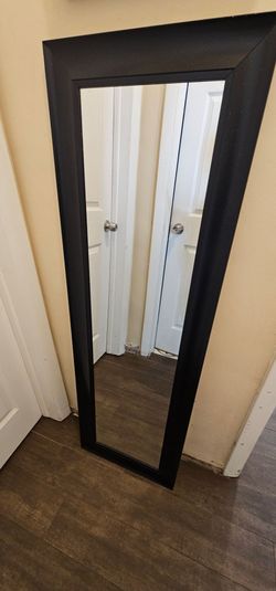 Wall mirror