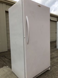 14 cu ft stand up freezer