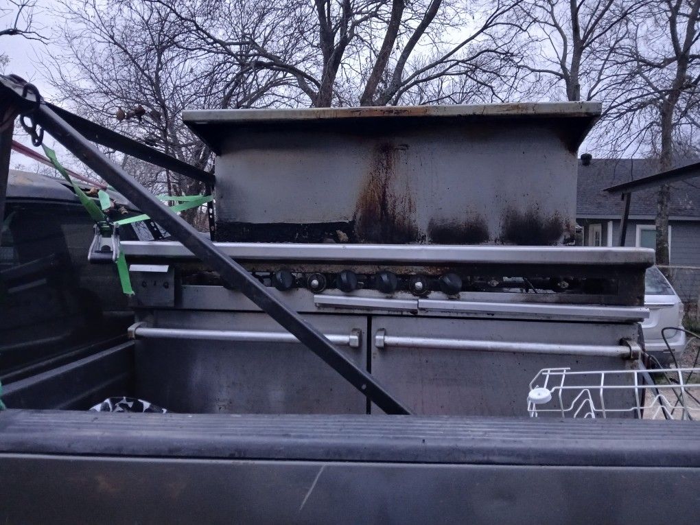 Thermal Tech Double Ove N Griddle 4 Burners