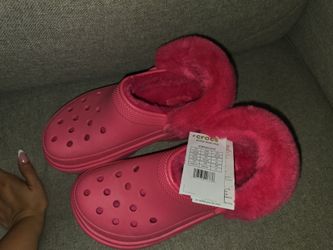 Crocs size 8 woman