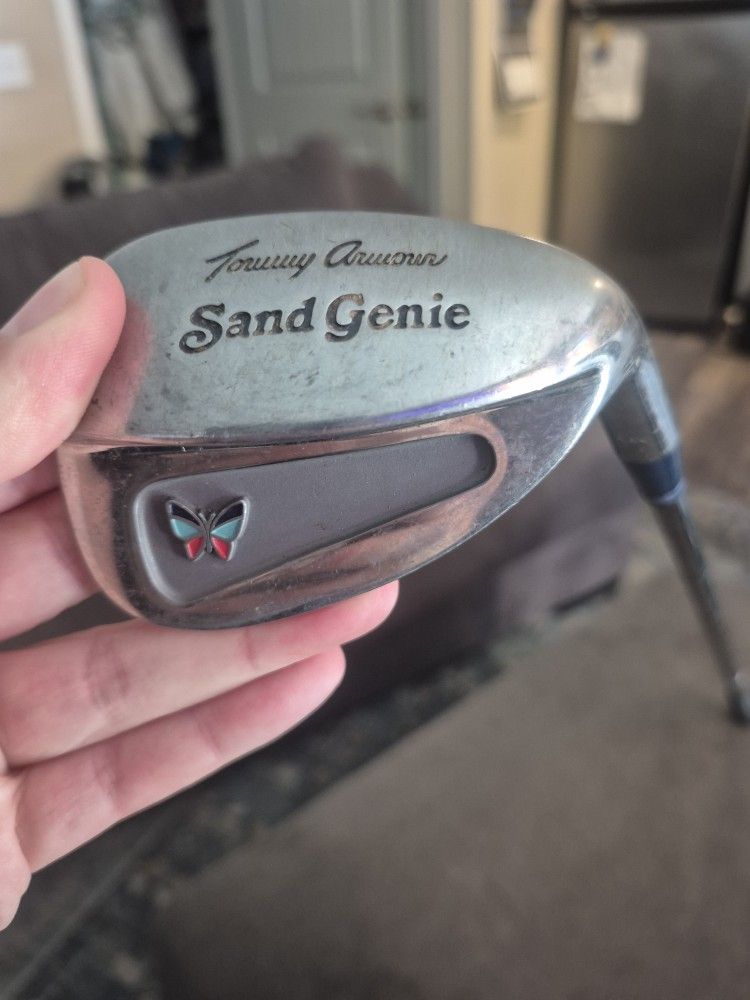 Golf Club- Tommy Armour Sand Genie Wedge