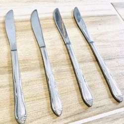 Set of 4 Dinner Knives Oneida Stainless ROYAL Flatware, Korea, Solid Handle