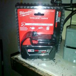 Milwaukee Red Lithium XC 5.0 Resistant 