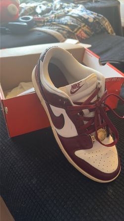 Just do it Nike Dunks - Size 9.5