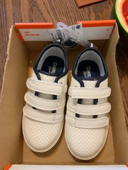 Kids shoes size 11