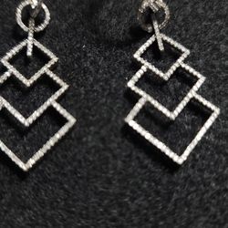 14k White Gold Earrings With Diamonds