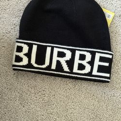 Burberry beanie