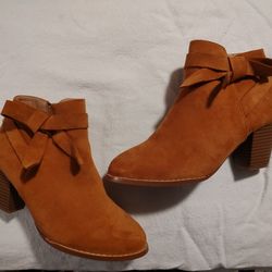 Pointed Toe Ankle Boots