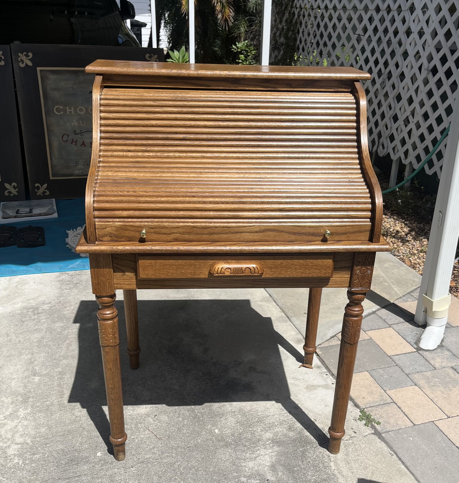 Secretary’s Desk - Small