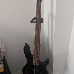 Yamaha TRBX304 Black