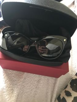 Salvatore ferragamo sunglasses women’s authentic in case