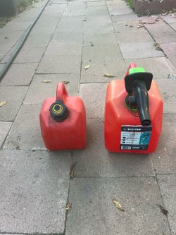 Gas containers