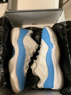 Air Jordan 11 UNC Size 9