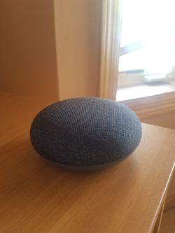 GOOGLE Home Mini