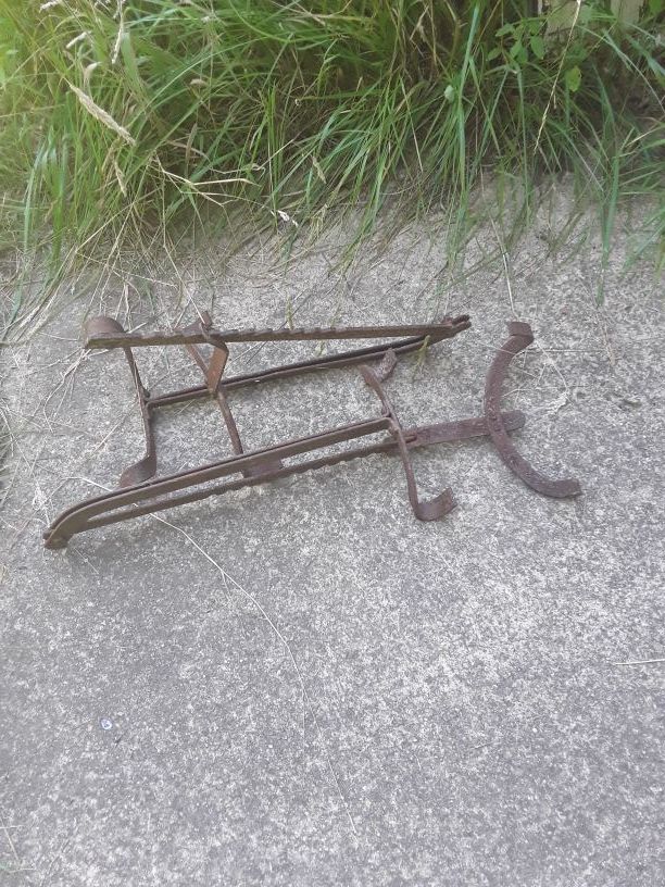 Vitage ladder jack