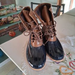 Women's Duckboots size 7.5