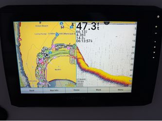 Garmin Echomap Ultra 106sv + Navionics Vision+ Relief Shading