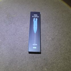 electric whisk/milk frother 