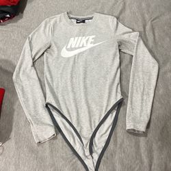 Used Womens Nike Bodysuit Size Small 