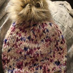 Luxury Knit Wool Beanie / Faux Fur Removable Pom